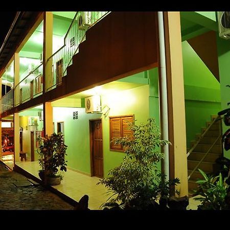 Отель Residencial Los Rios Пуэрто-Игуасу Экстерьер фото